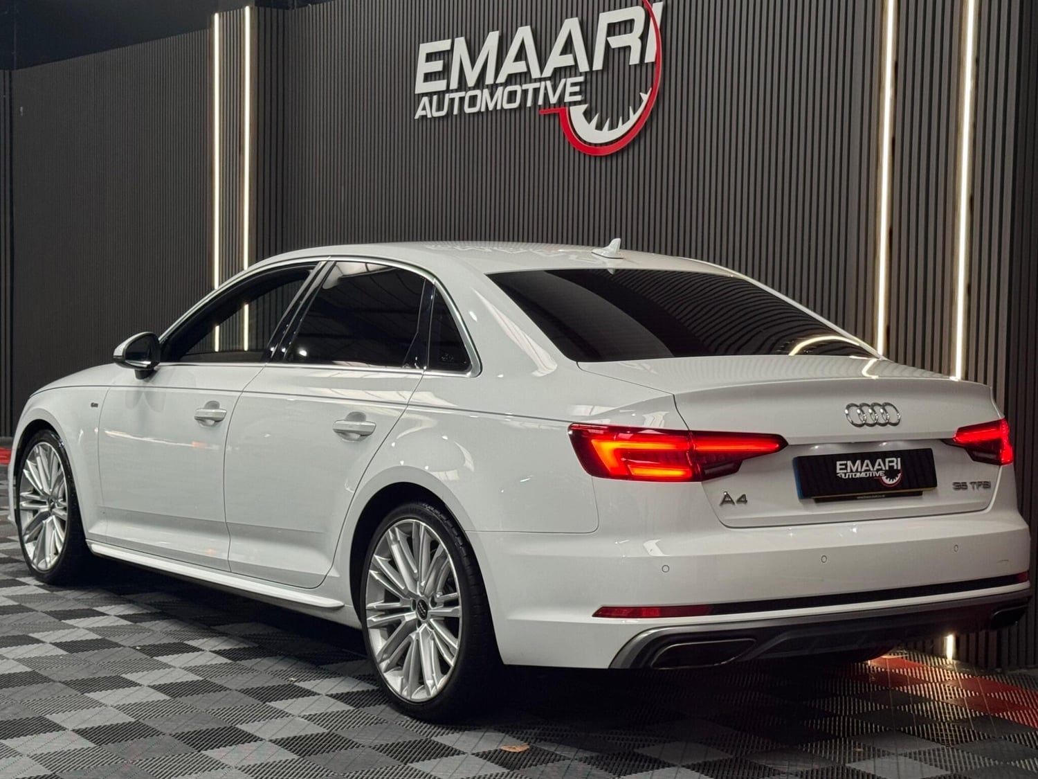 [ berth ]Audi A4