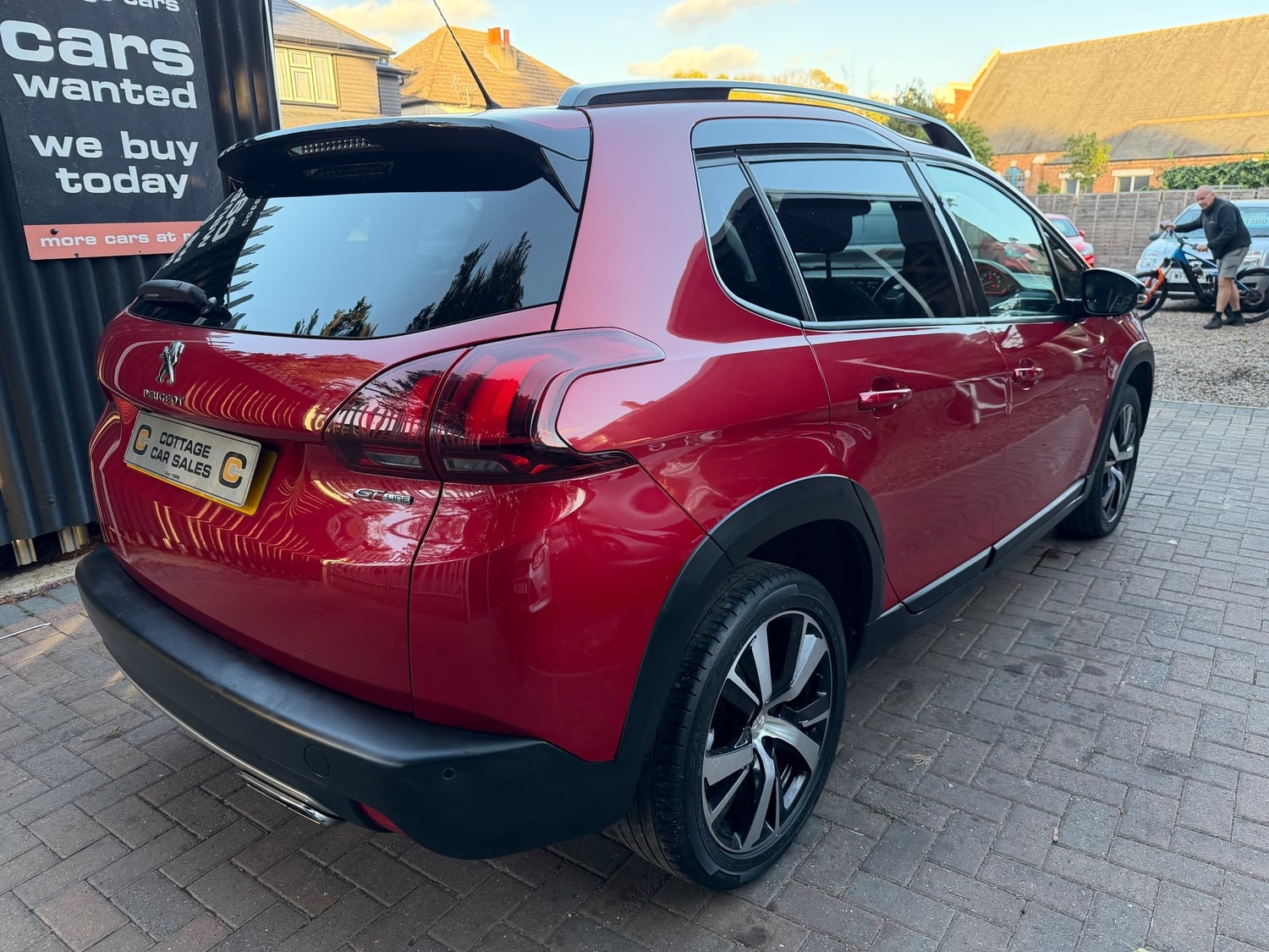 Peugeot 2008 2019 - Cars in Hayes