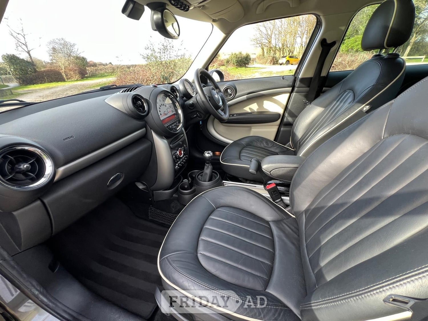 [ berth ]Mini Countryman