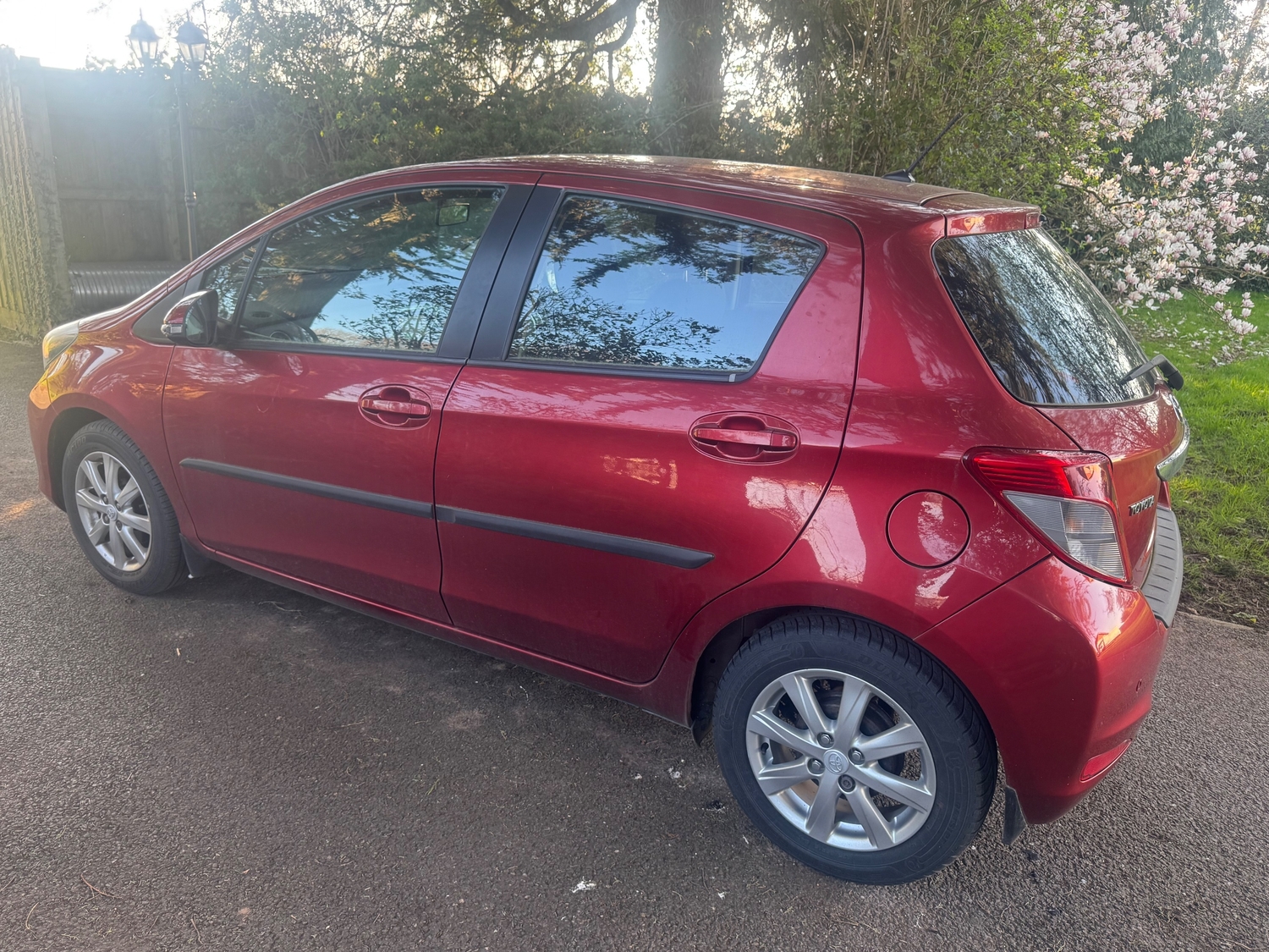 Toyota Yaris 2012 - Cars in Exeter
