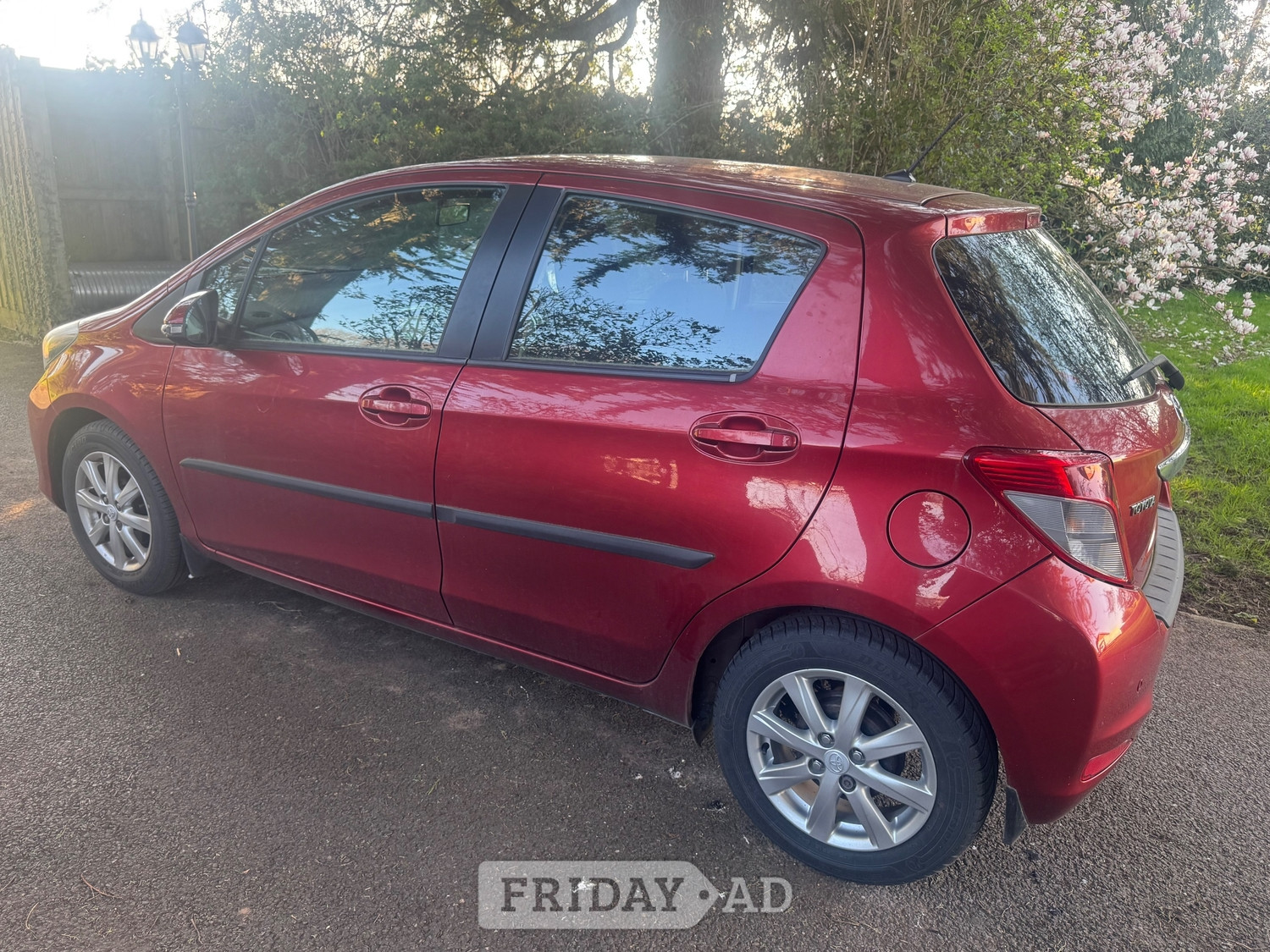Toyota Yaris 2012 - Cars in Exeter