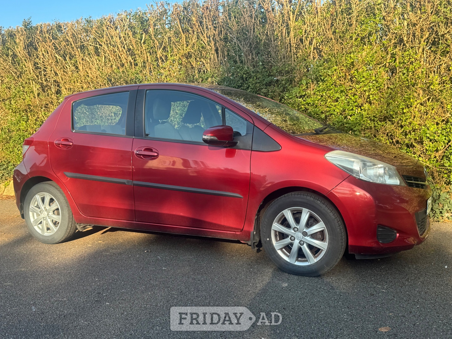 Toyota Yaris 2012 in Exeter