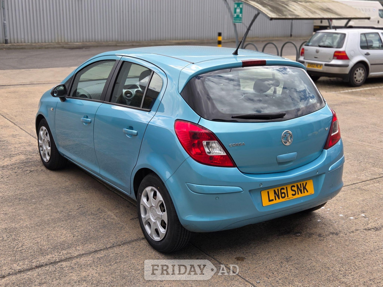 [ berth ]Vauxhall Corsa