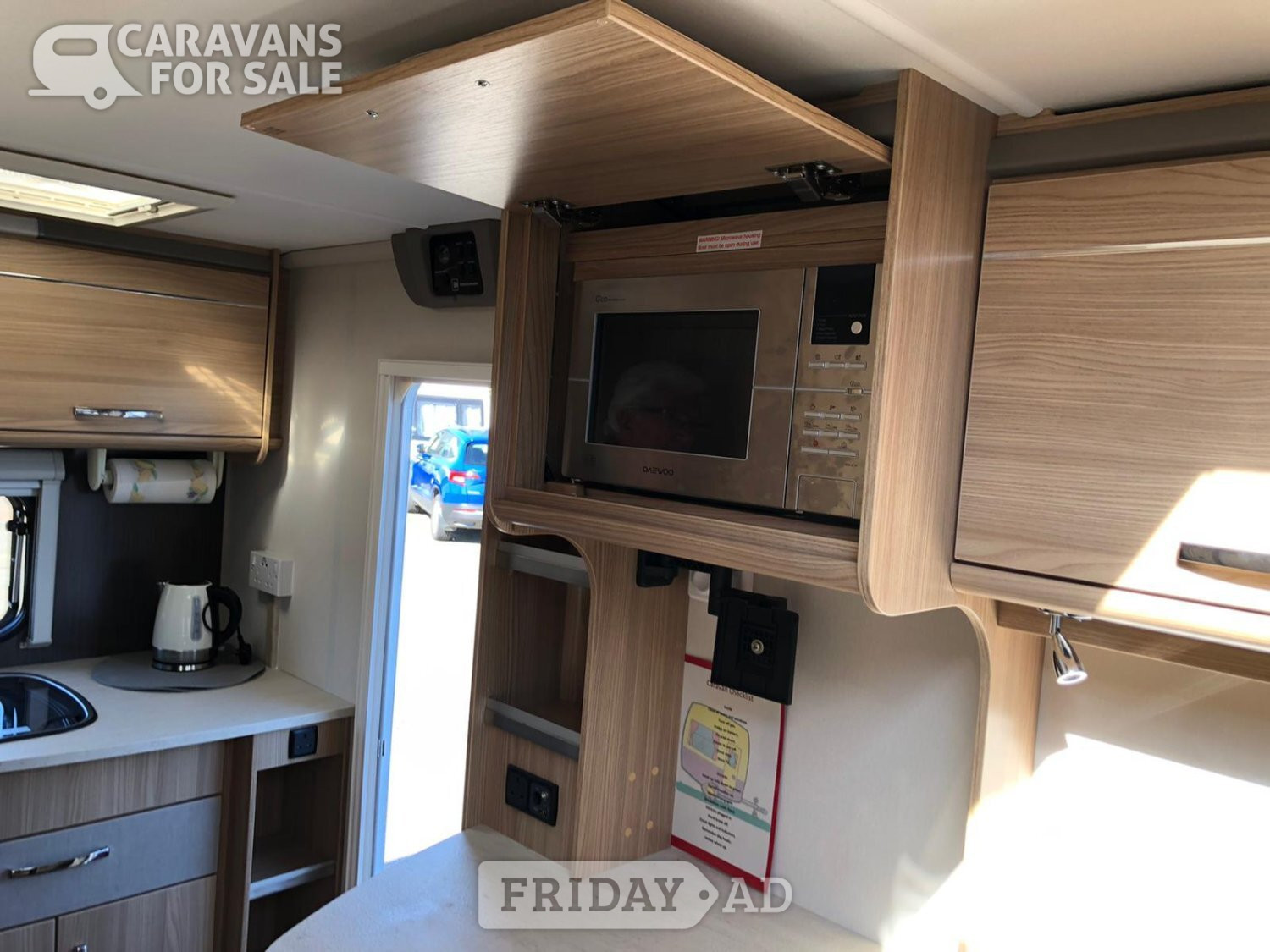 [ berth ]Coachman Vision Xtra 380