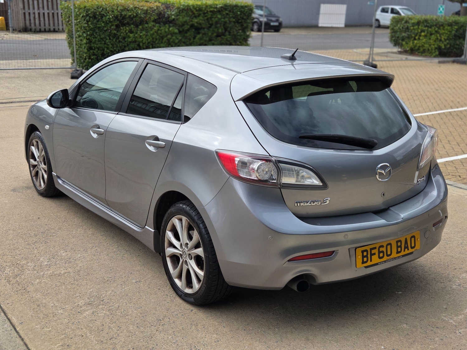 [ berth ]Mazda 3