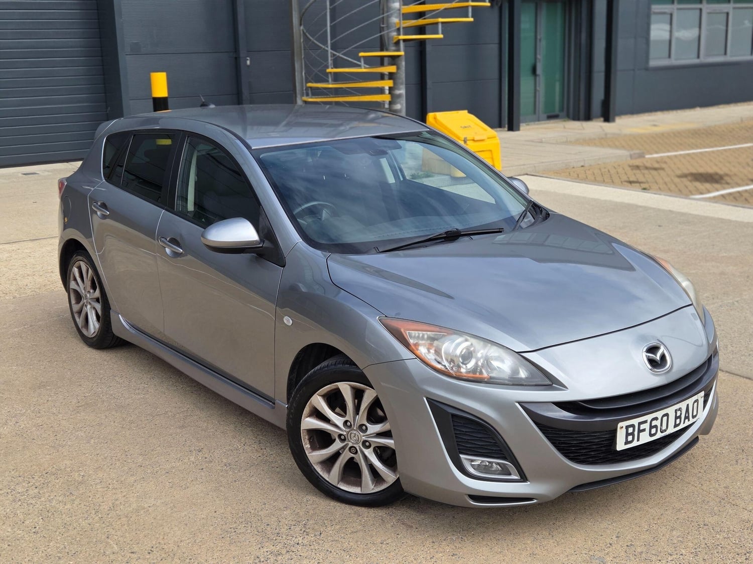 Mazda 3 2010 - Cars