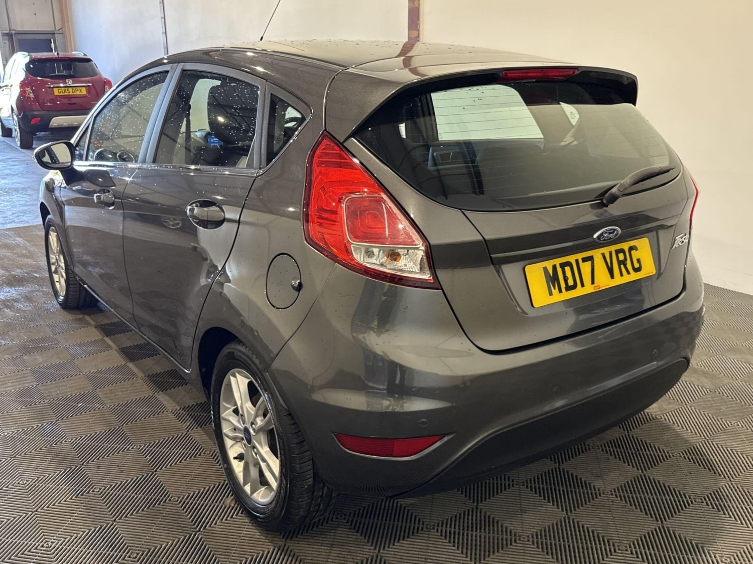 [ berth ]Ford Fiesta