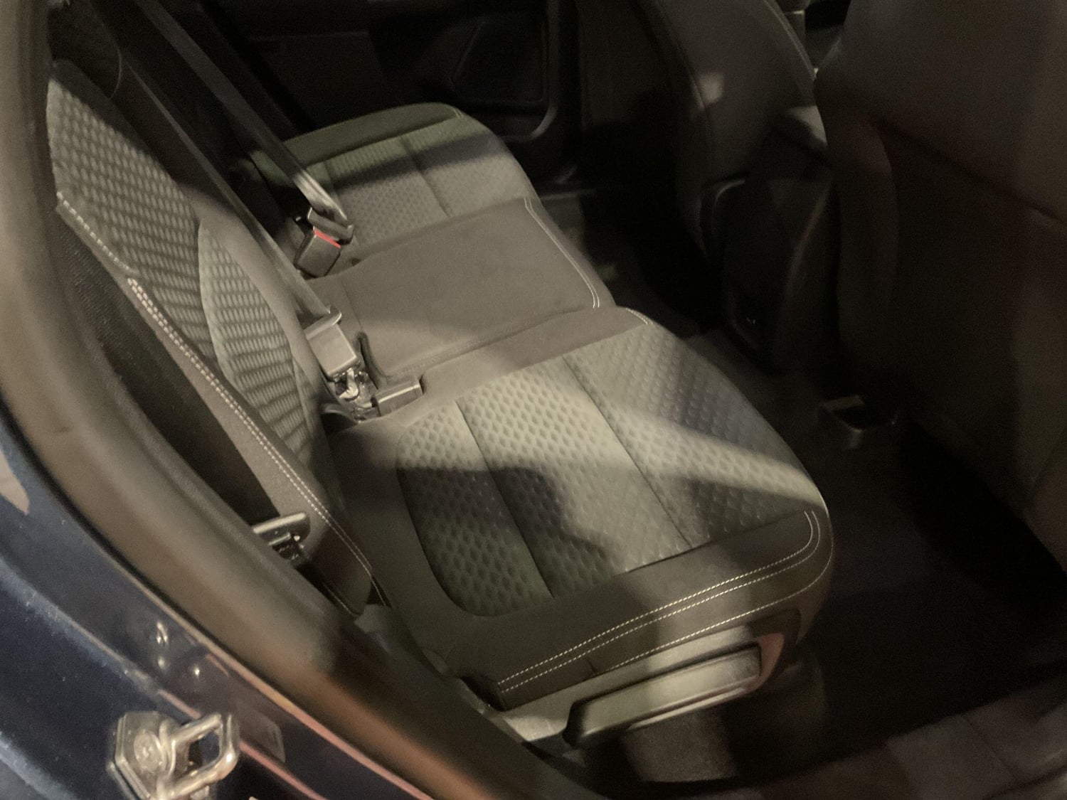 [ berth ]Ford Kuga