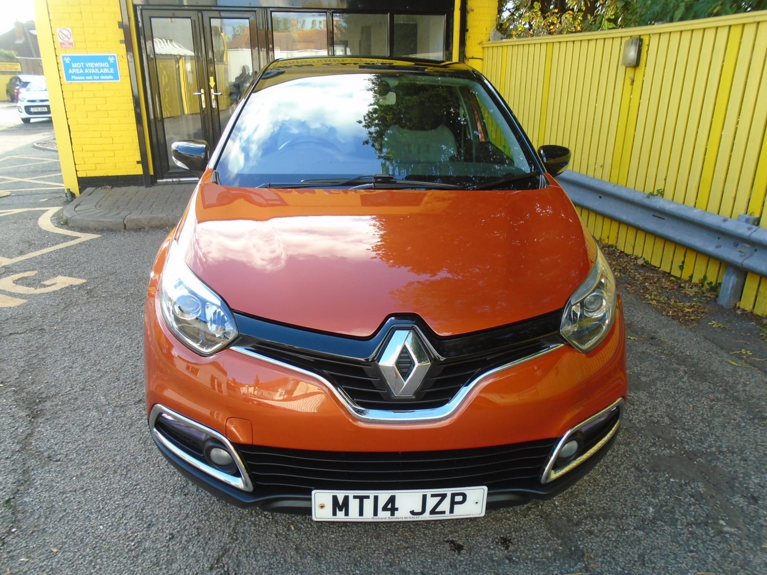 [ berth ]Renault Captur