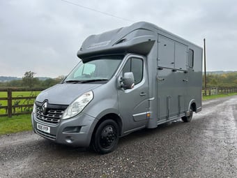 Equi Taxi  Renault Horsebox