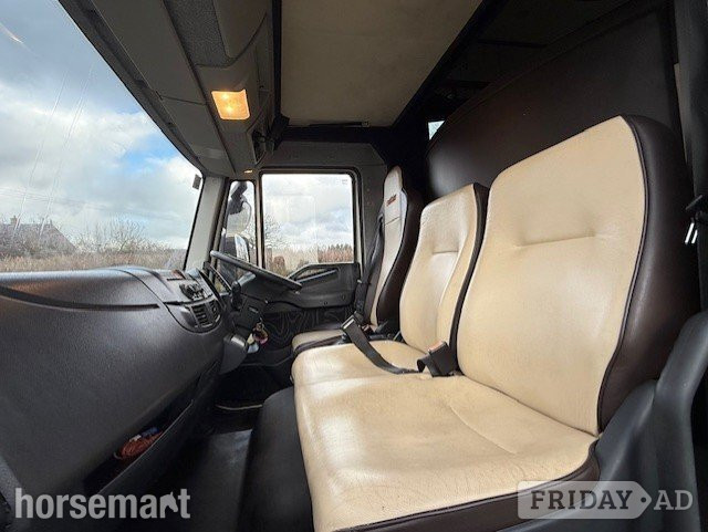 Whittaker Impact Iveco Horsebox - Trailers & Horseboxes