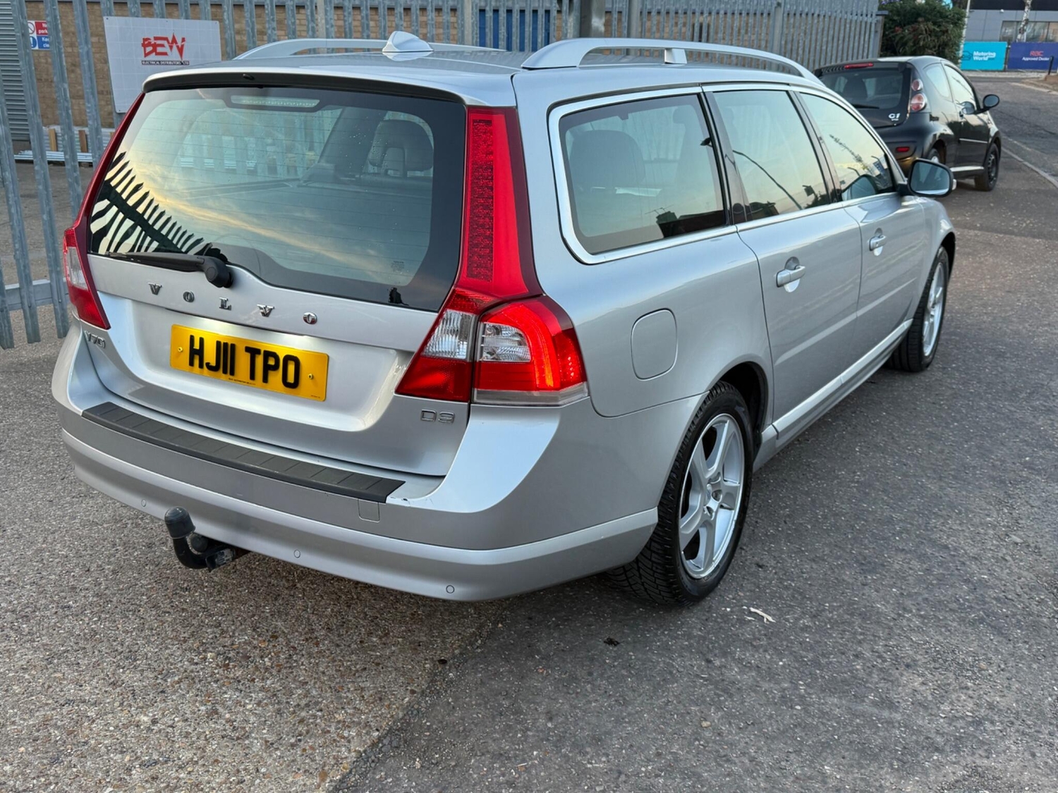 Volvo V70 2011 - Cars in Peterborough