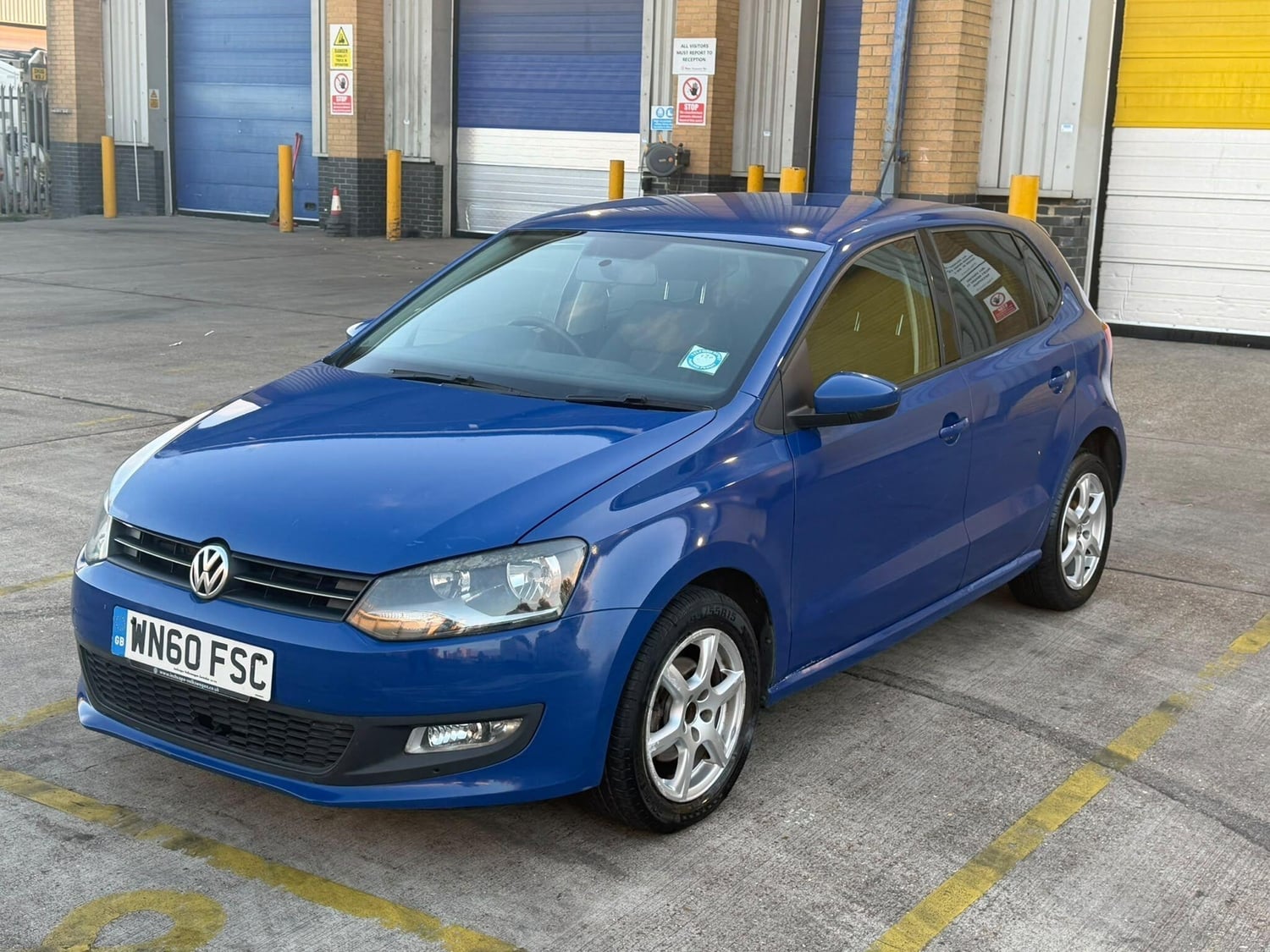 [ berth ]Volkswagen Polo