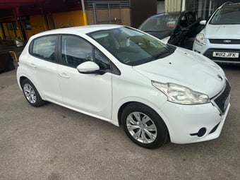 Peugeot 208 2014
