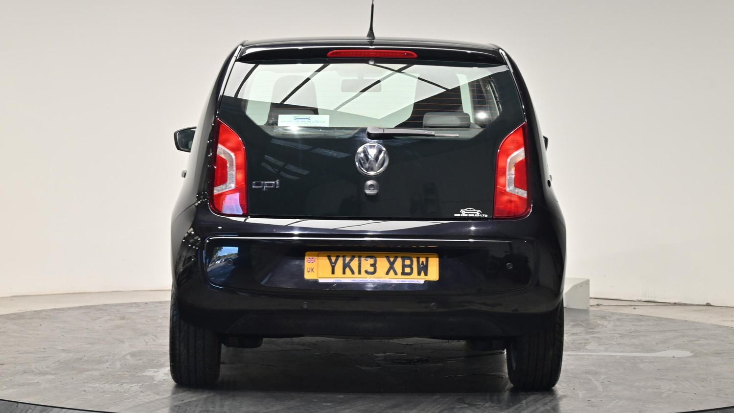 Volkswagen UP! 2013 - Cars