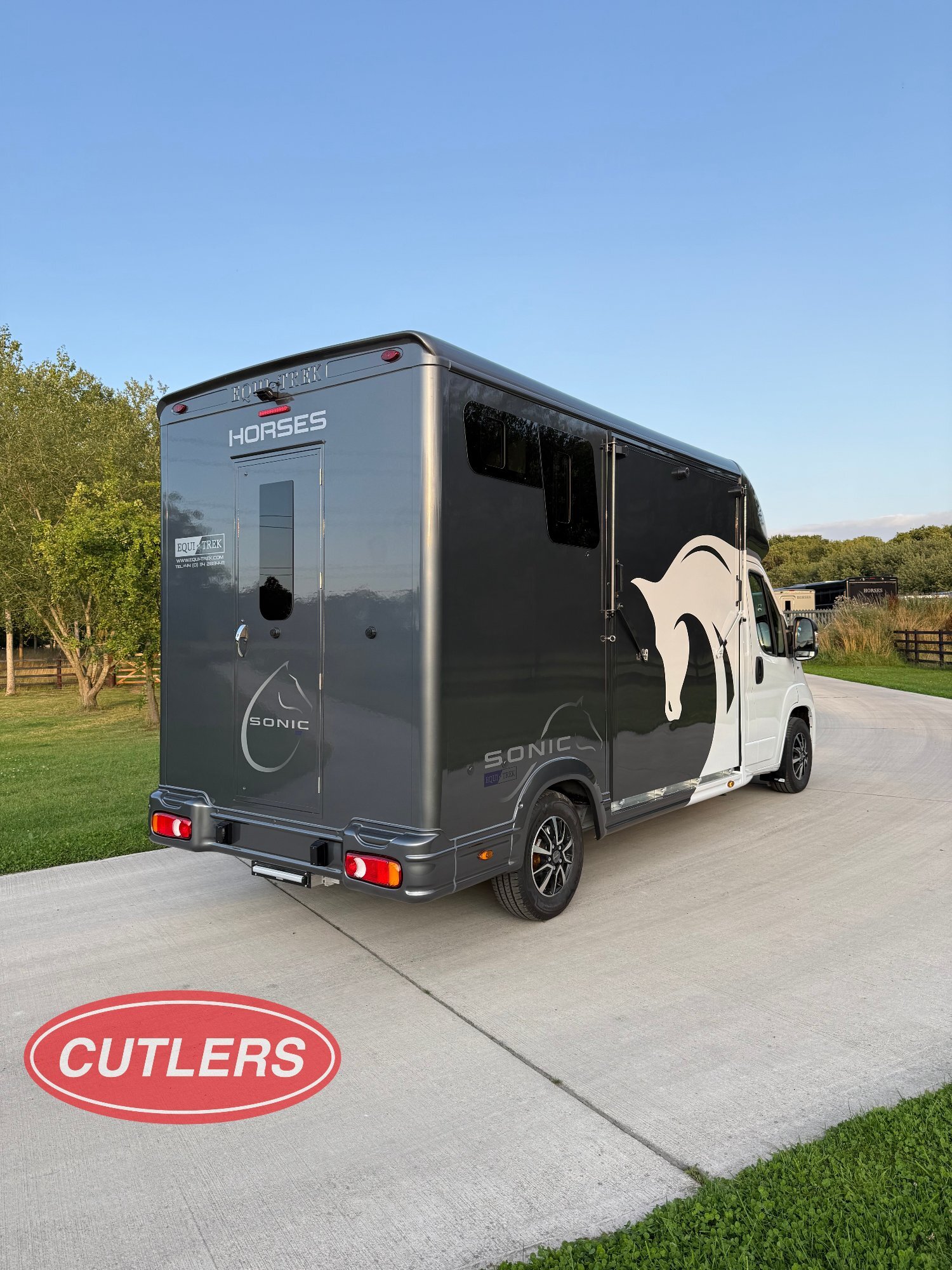 [ berth ]Equi-Trek Sonic Excel