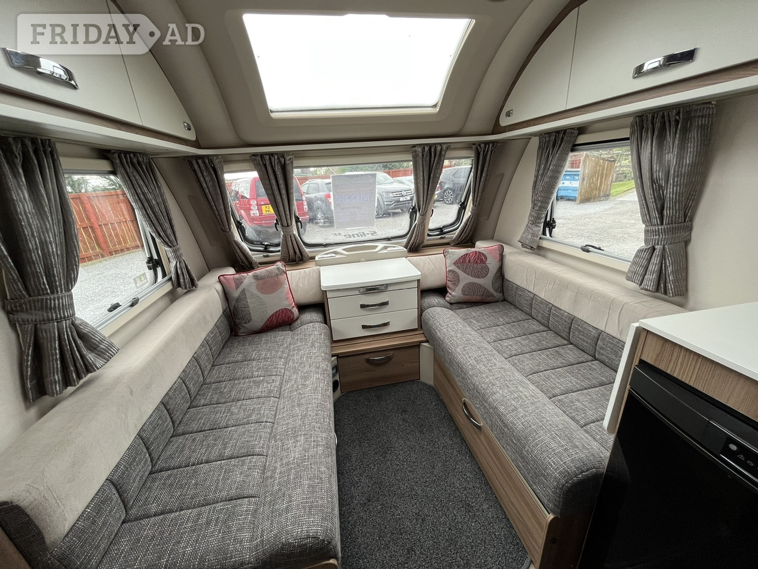 Swift S-line 580/4 2019 - Motorhomes & Caravans