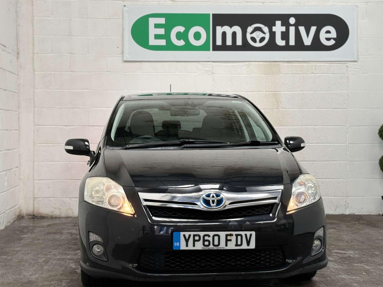Toyota Auris 2010 - Cars