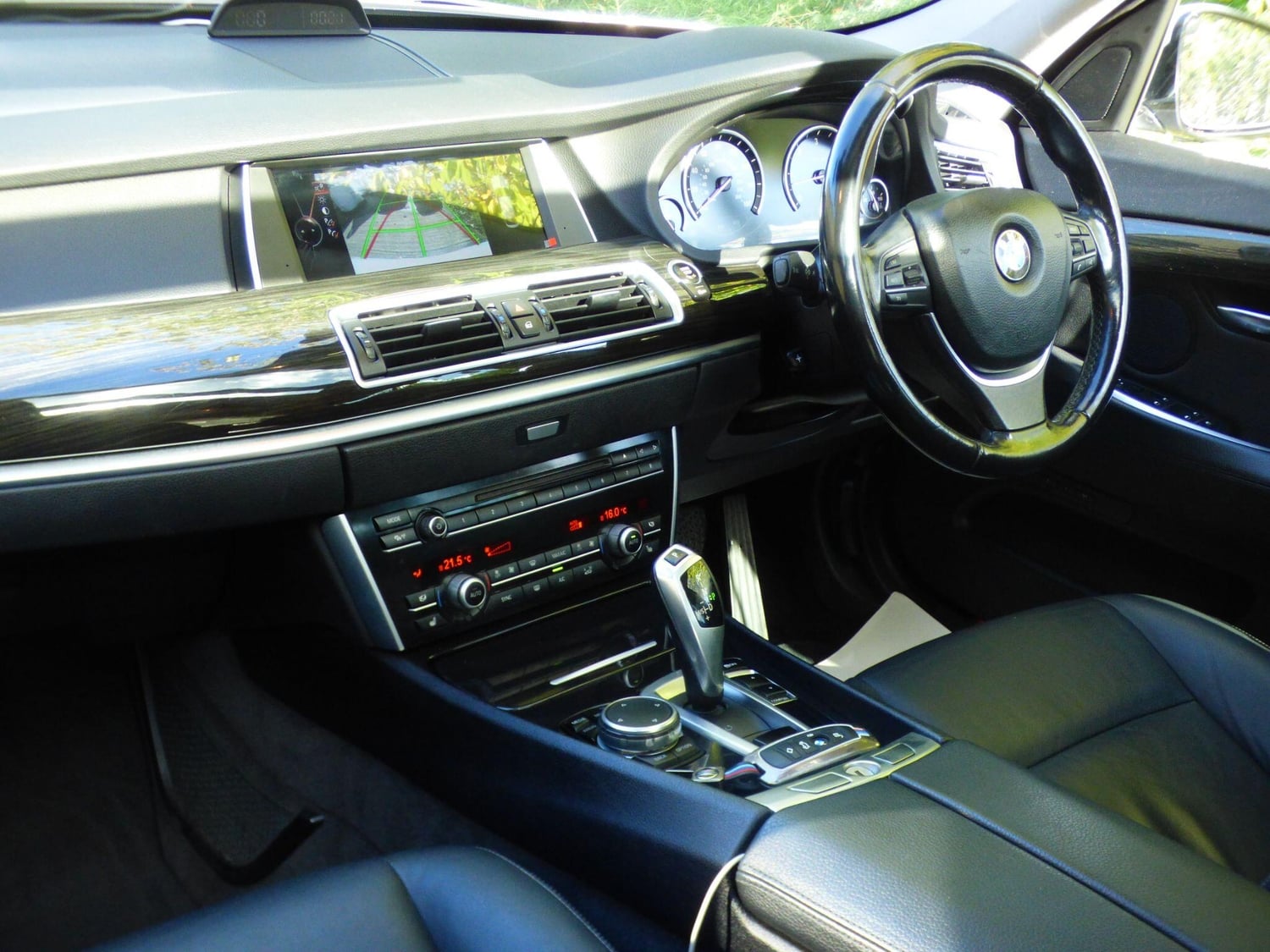 [ berth ]BMW 5 Series Gran Turismo