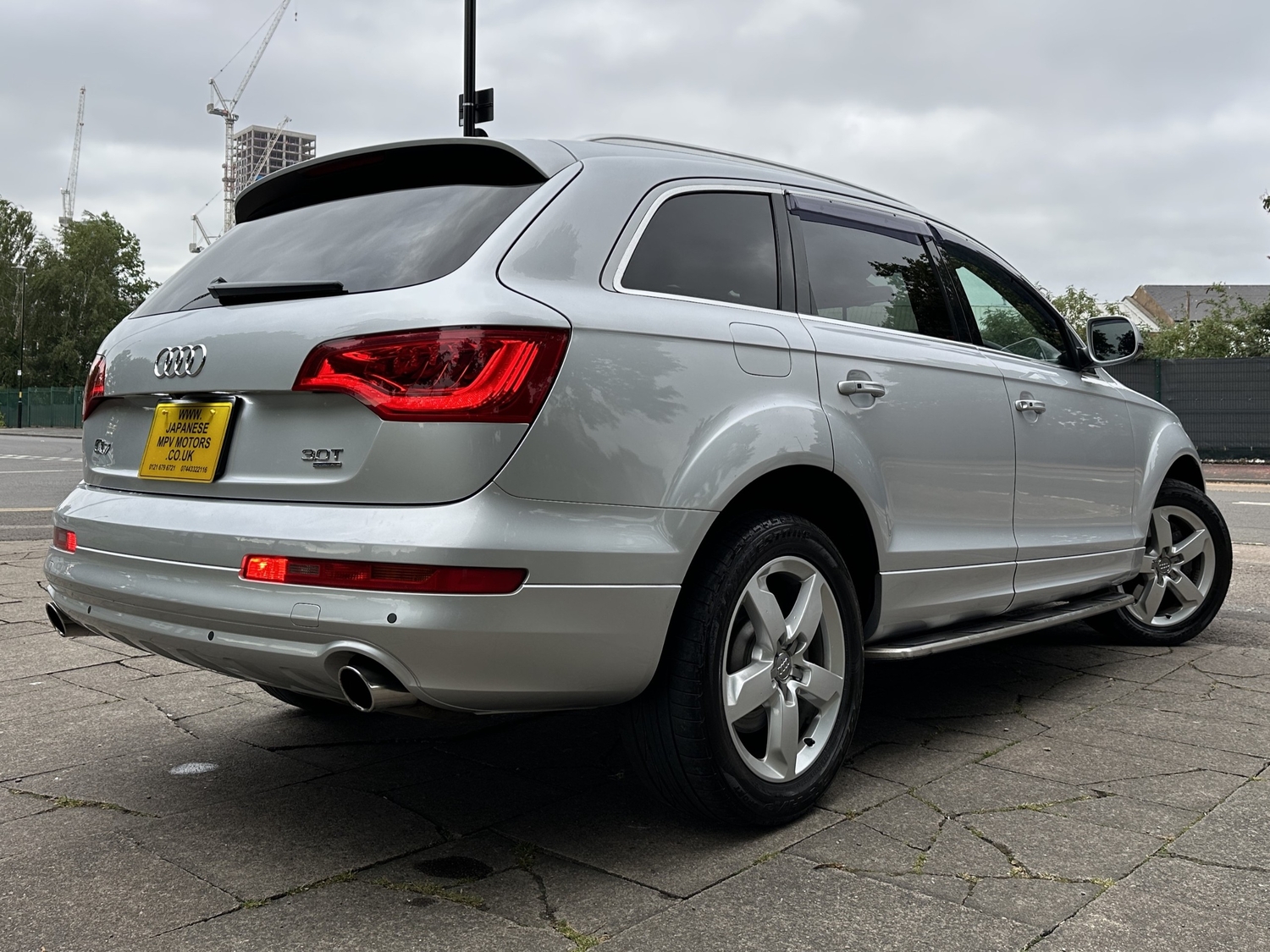 Audi Q7 2011 - Cars