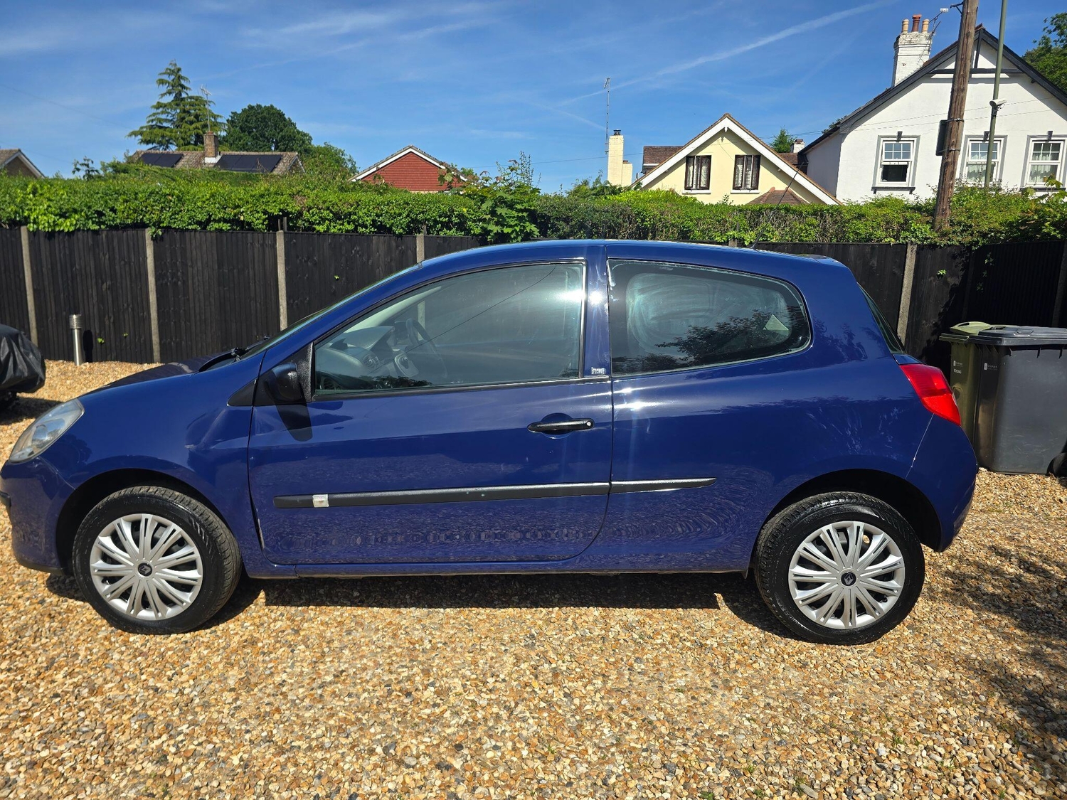 [ berth ]Renault Clio