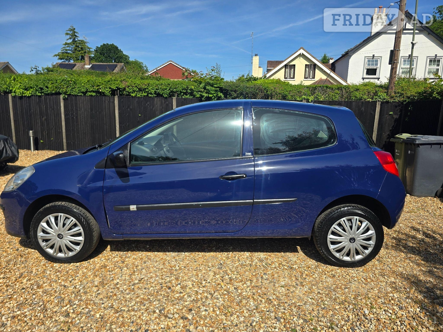 [ berth ]Renault Clio