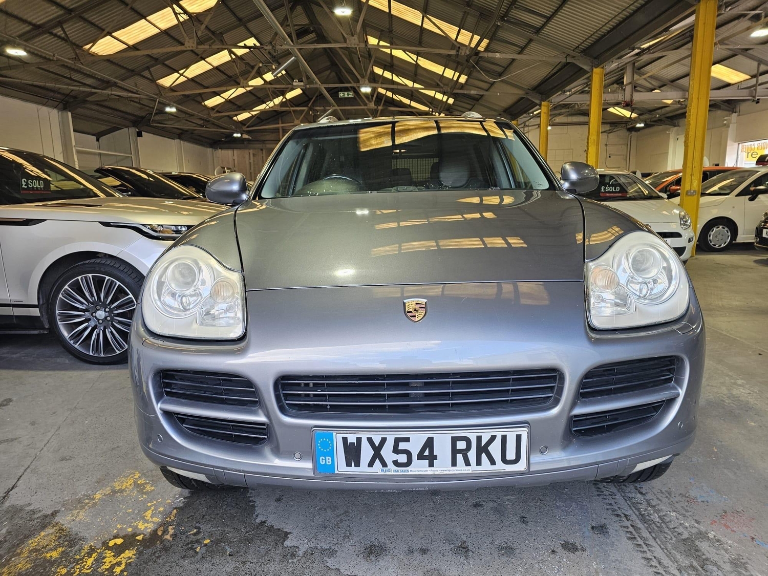 Porsche Cayenne Pontypridd