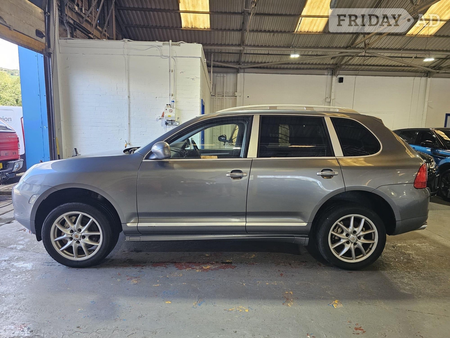 Porsche Cayenne 2004 - Cars in Pontypridd