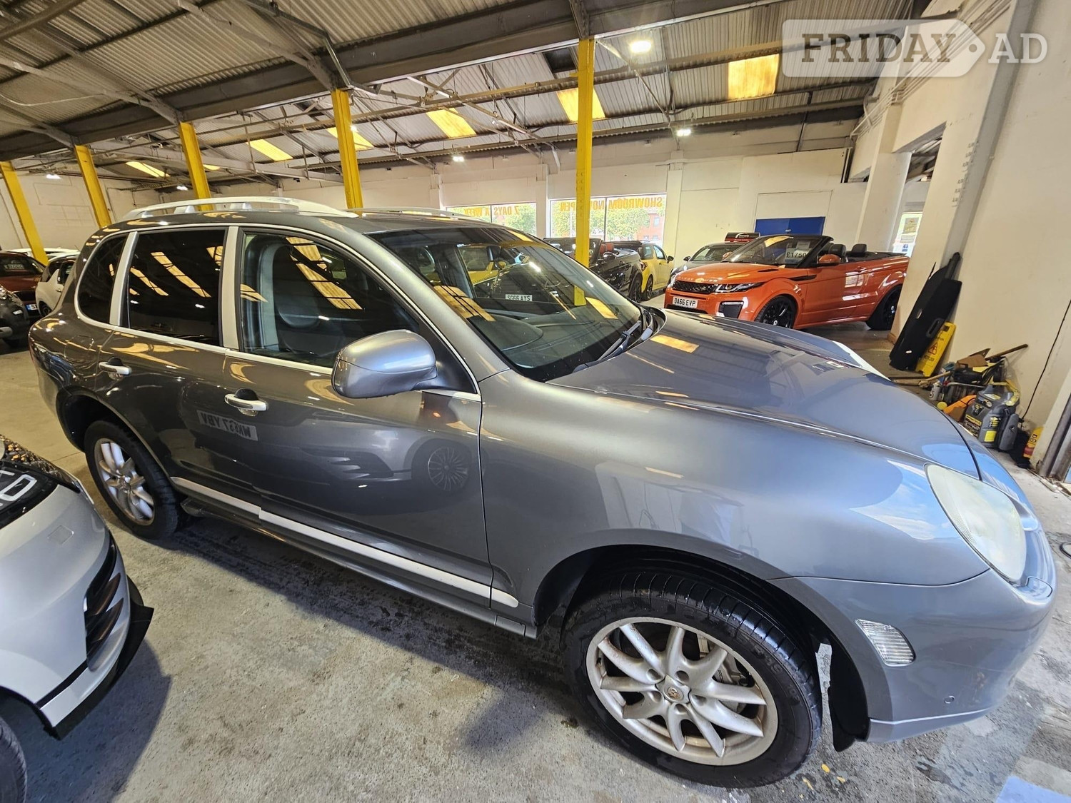 Porsche Cayenne 2004 - Cars