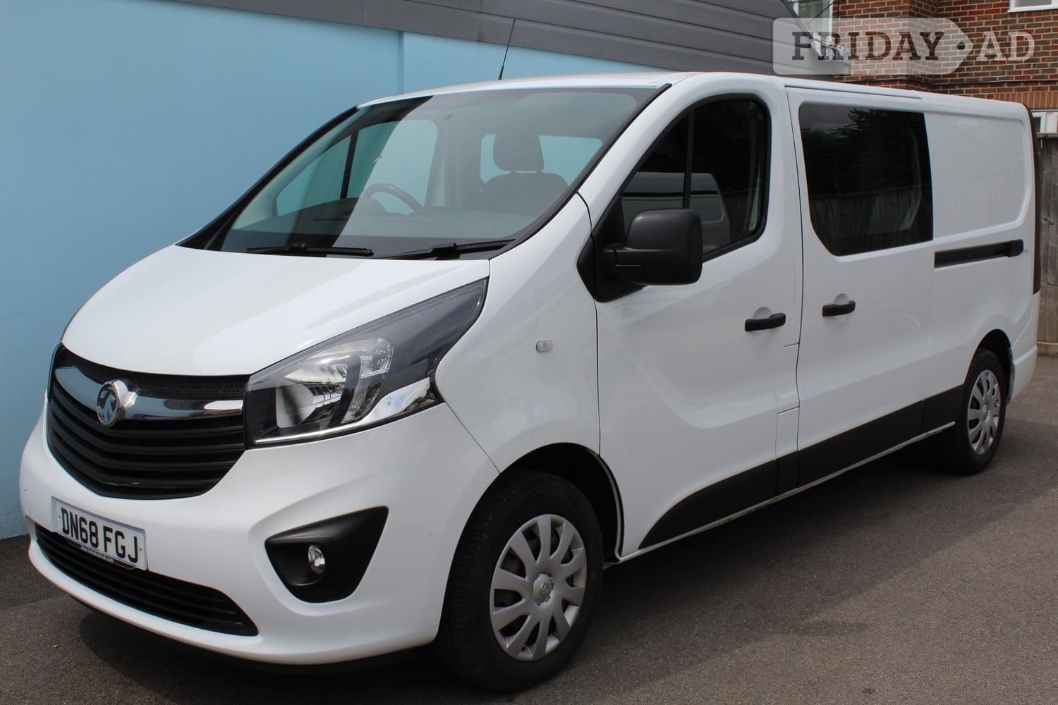 Vauxhall Vivaro 2018 - Cars