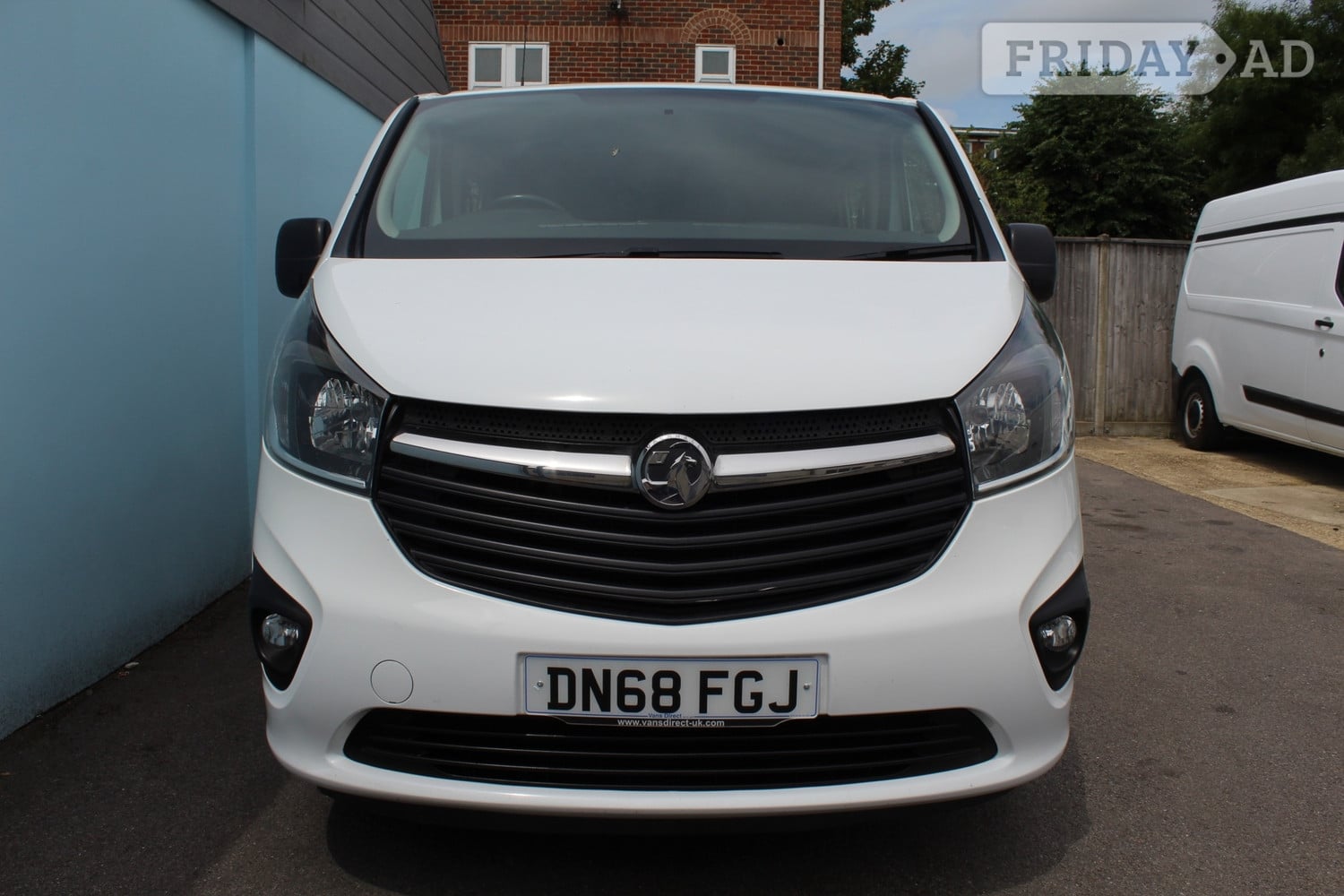 Vauxhall Vivaro 2018 - Cars in Southampton
