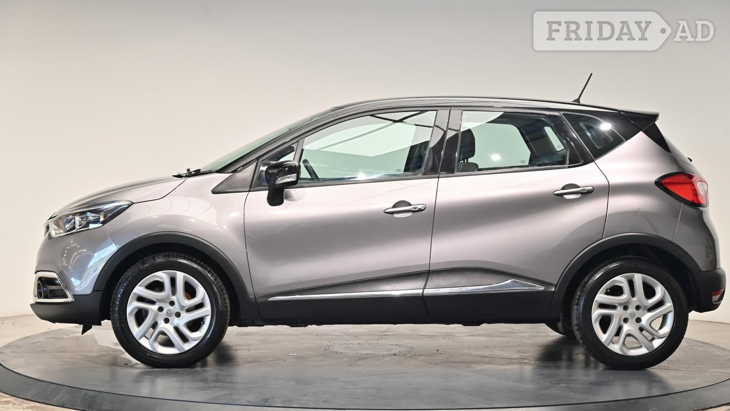 [ berth ]Renault Captur