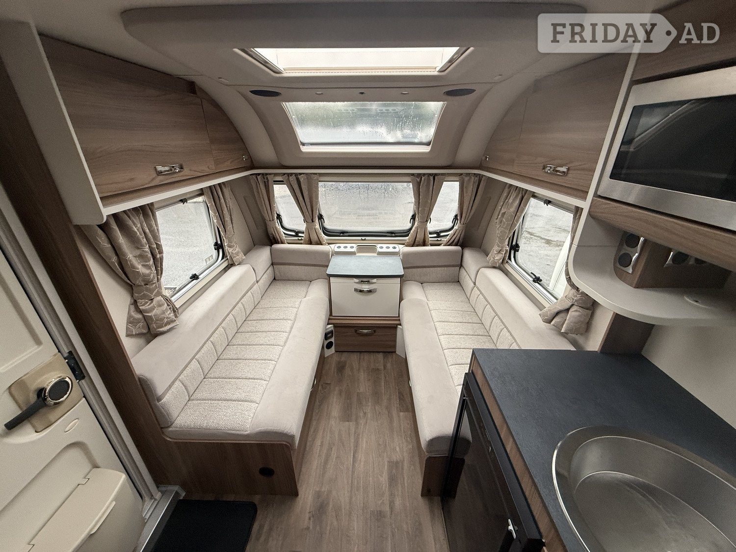 [4 berth ]Swift Sunrise 560