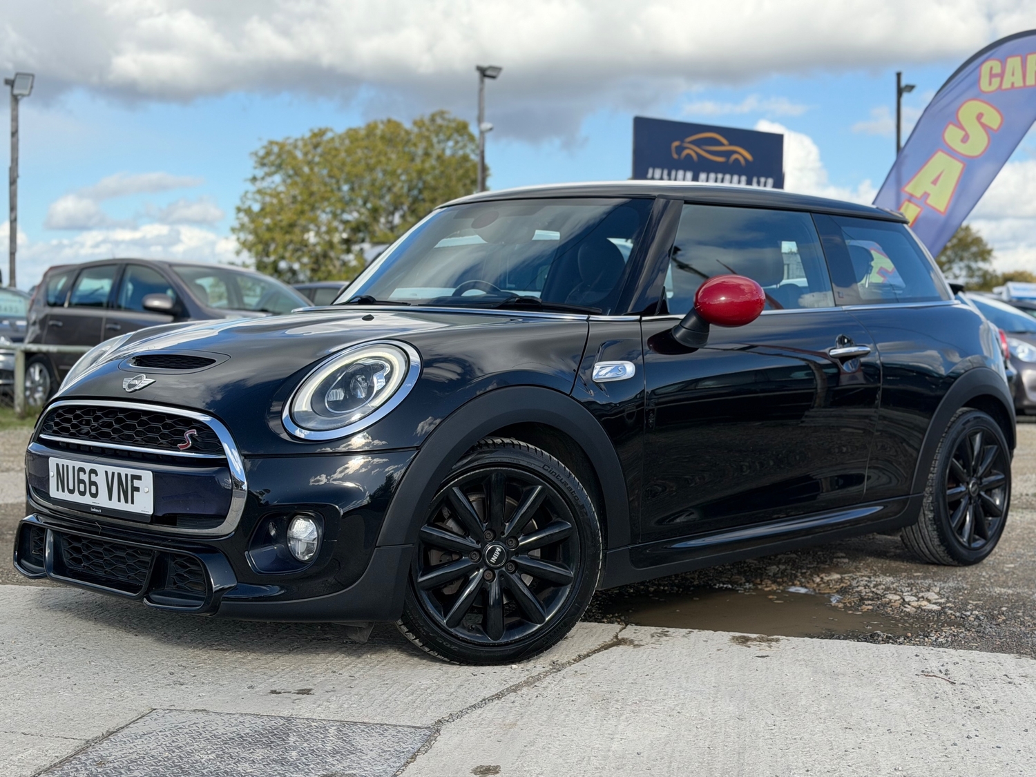 [ berth ]Mini Hatch