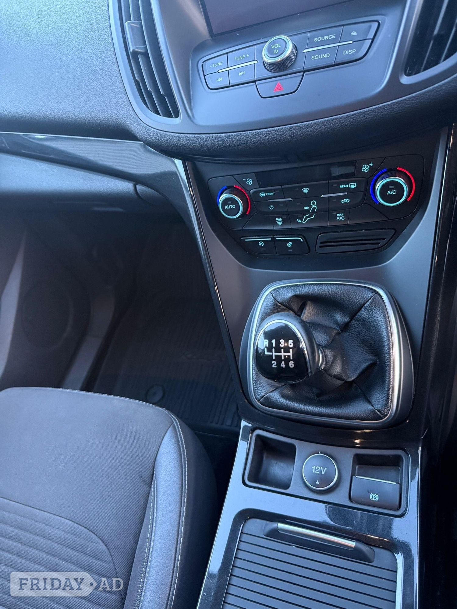 [ berth ]Ford Kuga