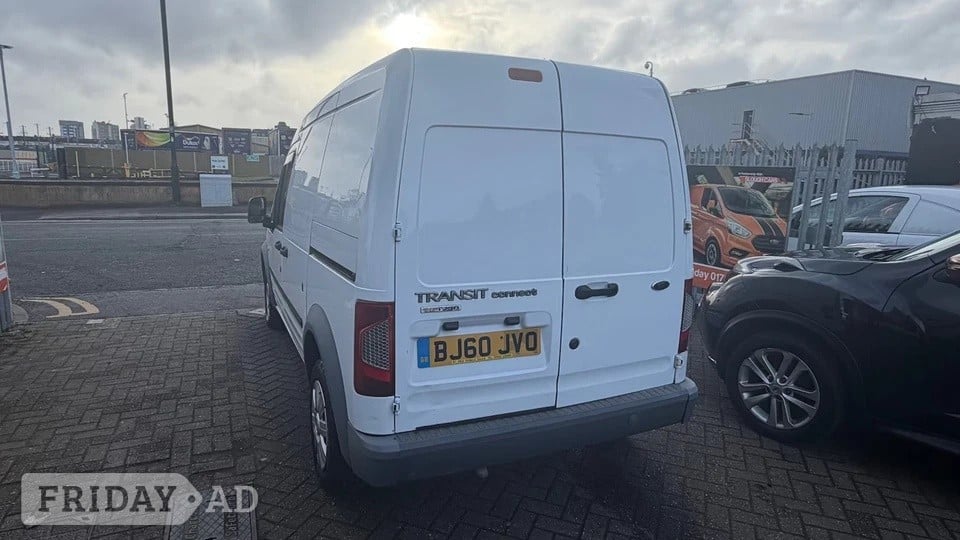 [ berth ]Ford Transit Connect
