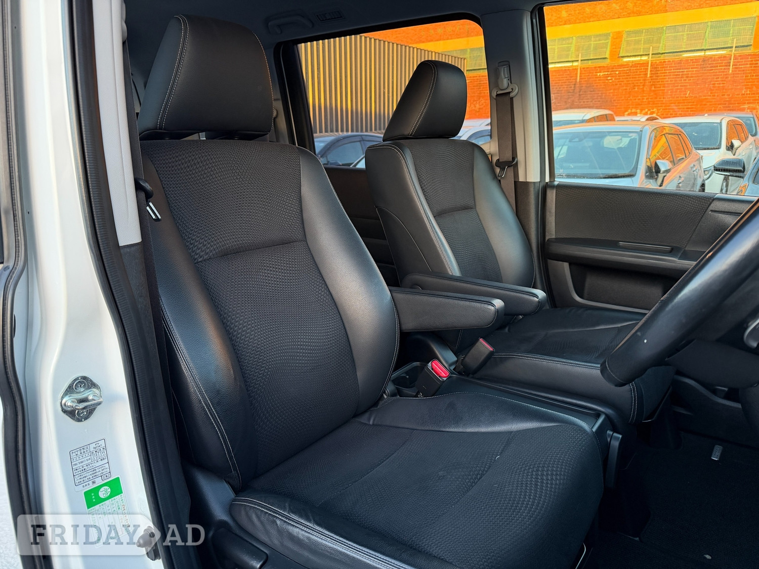 Honda Stepwagon 2014 - Cars