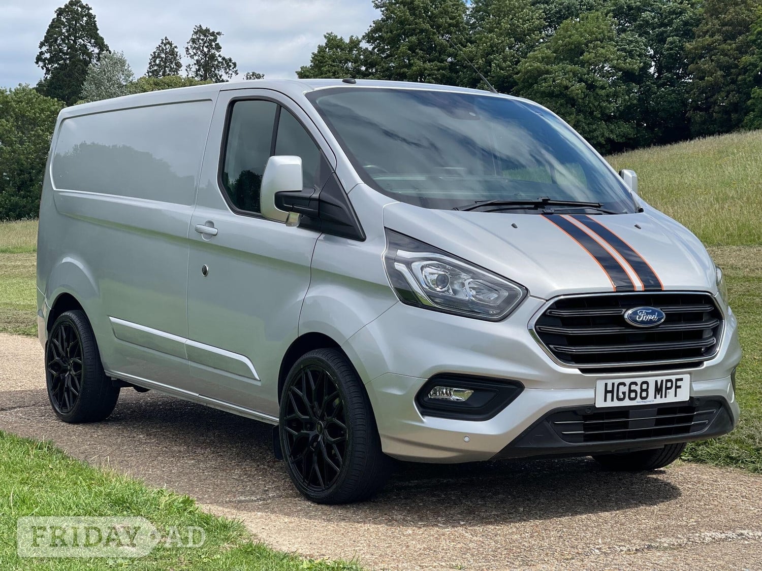 [ berth ]Ford Transit Custom