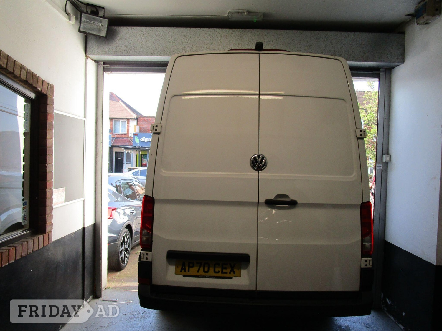 Volkswagen Crafter 2021 - Vans & Commercial Vehicles