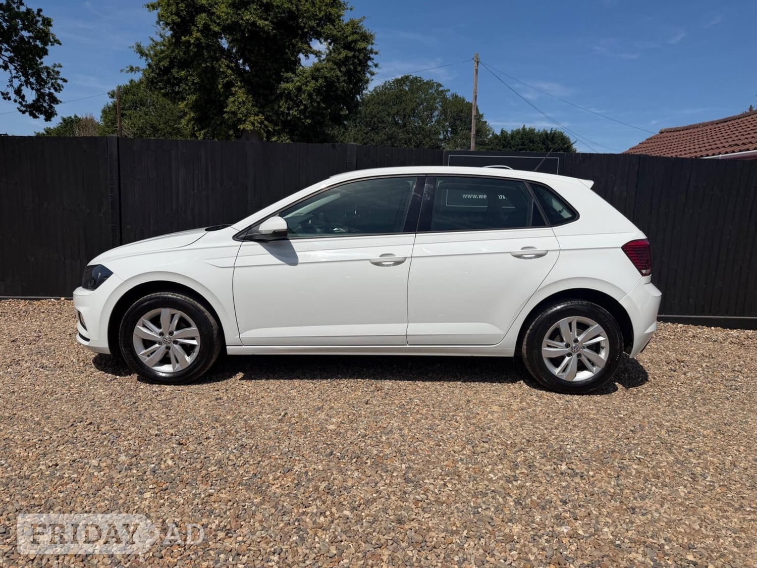 [ berth ]Volkswagen Polo