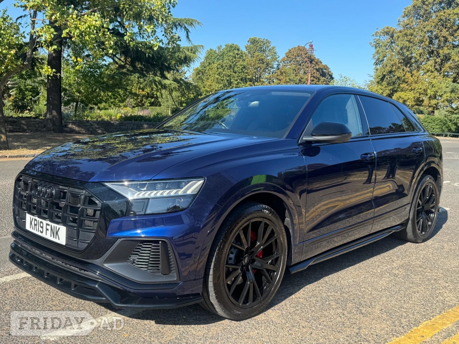 [ berth ]Audi Q8
