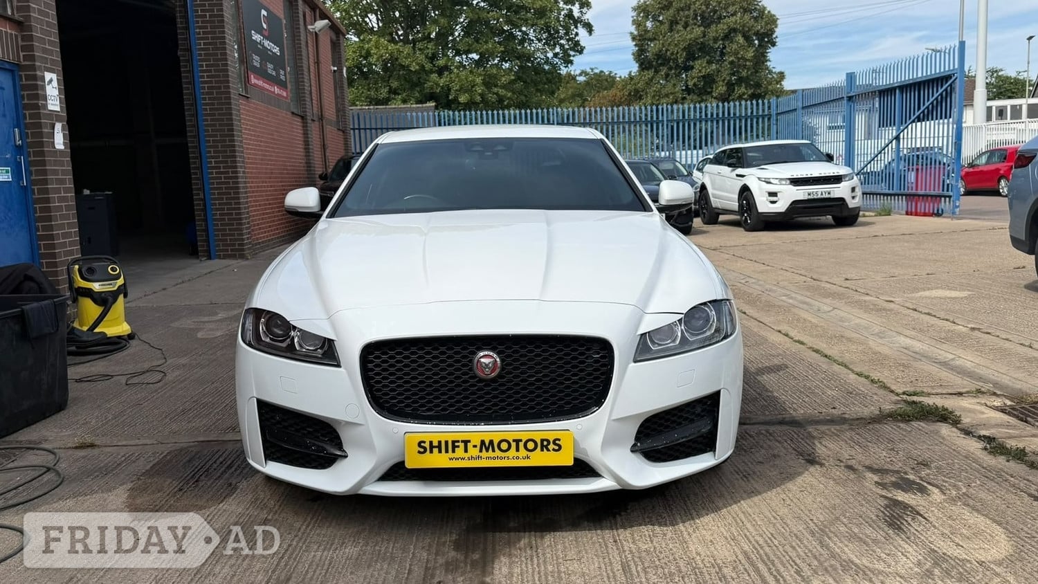 Jaguar XF 2016 in Leicester