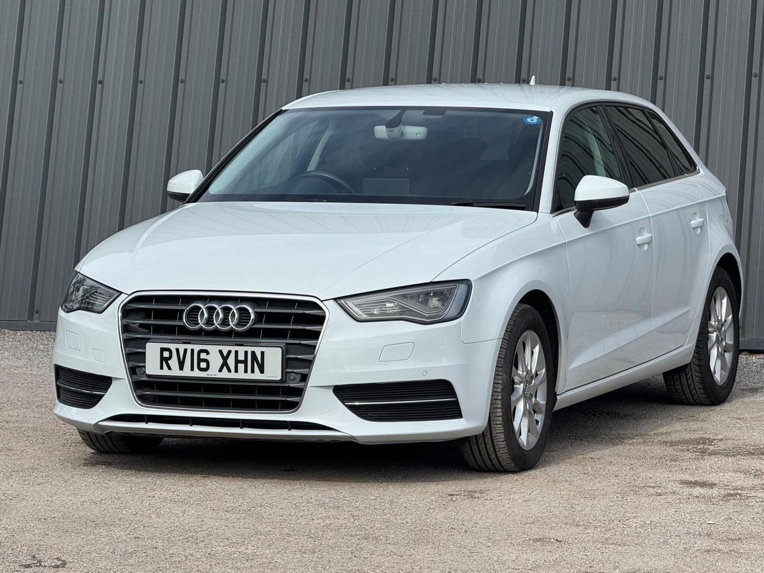 [ berth ]Audi A3
