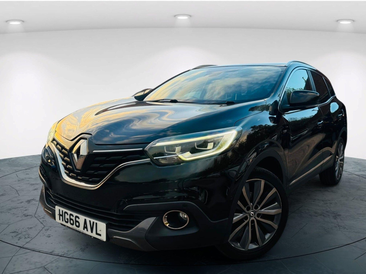 Renault Kadjar 2016 - Cars in Walsall