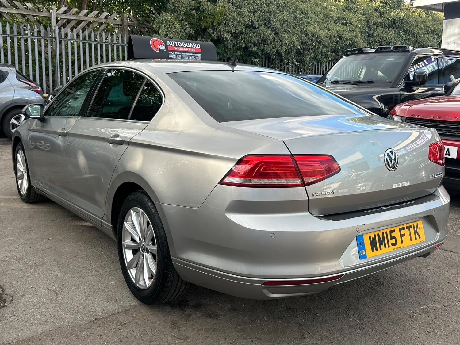 Volkswagen Passat 2015 - Cars