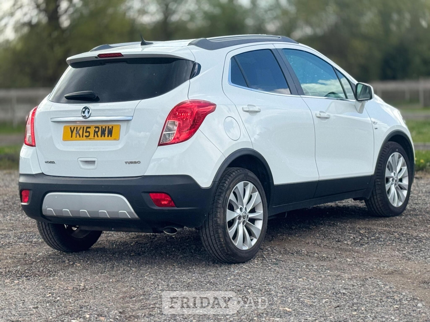 Vauxhall Mokka 2015 - Cars in Staines