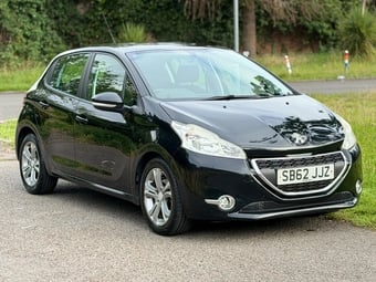 Peugeot 208 2012
