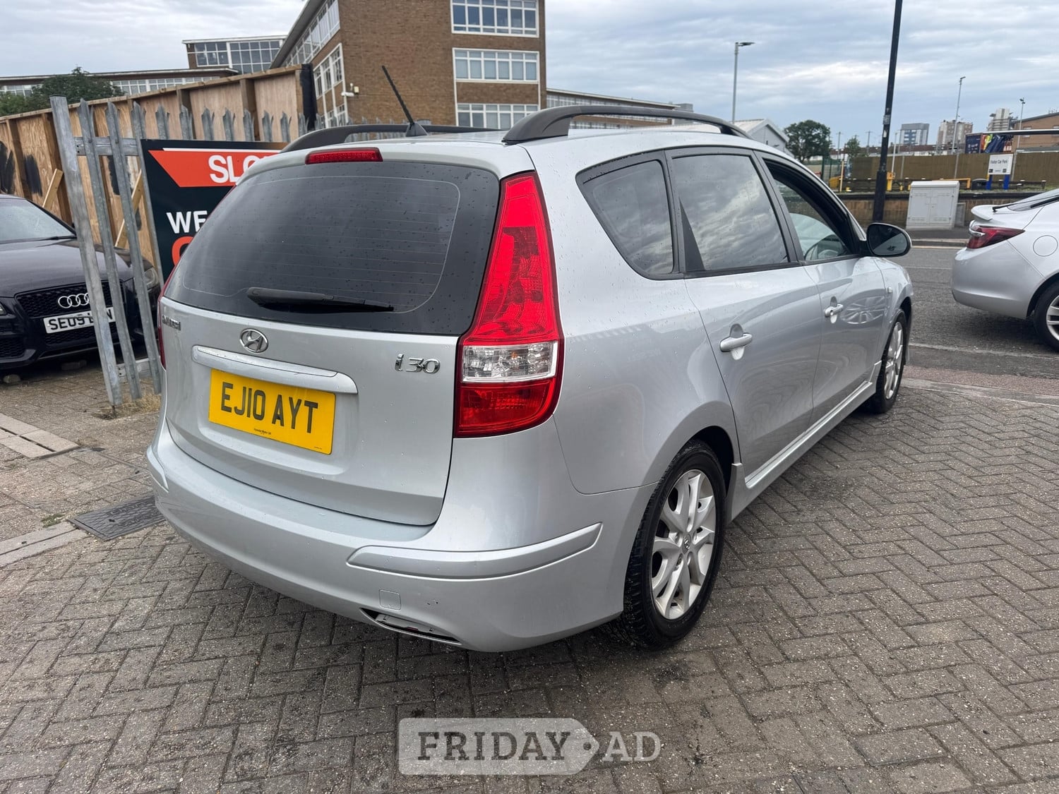 Hyundai i30 2010 - Cars in Slough