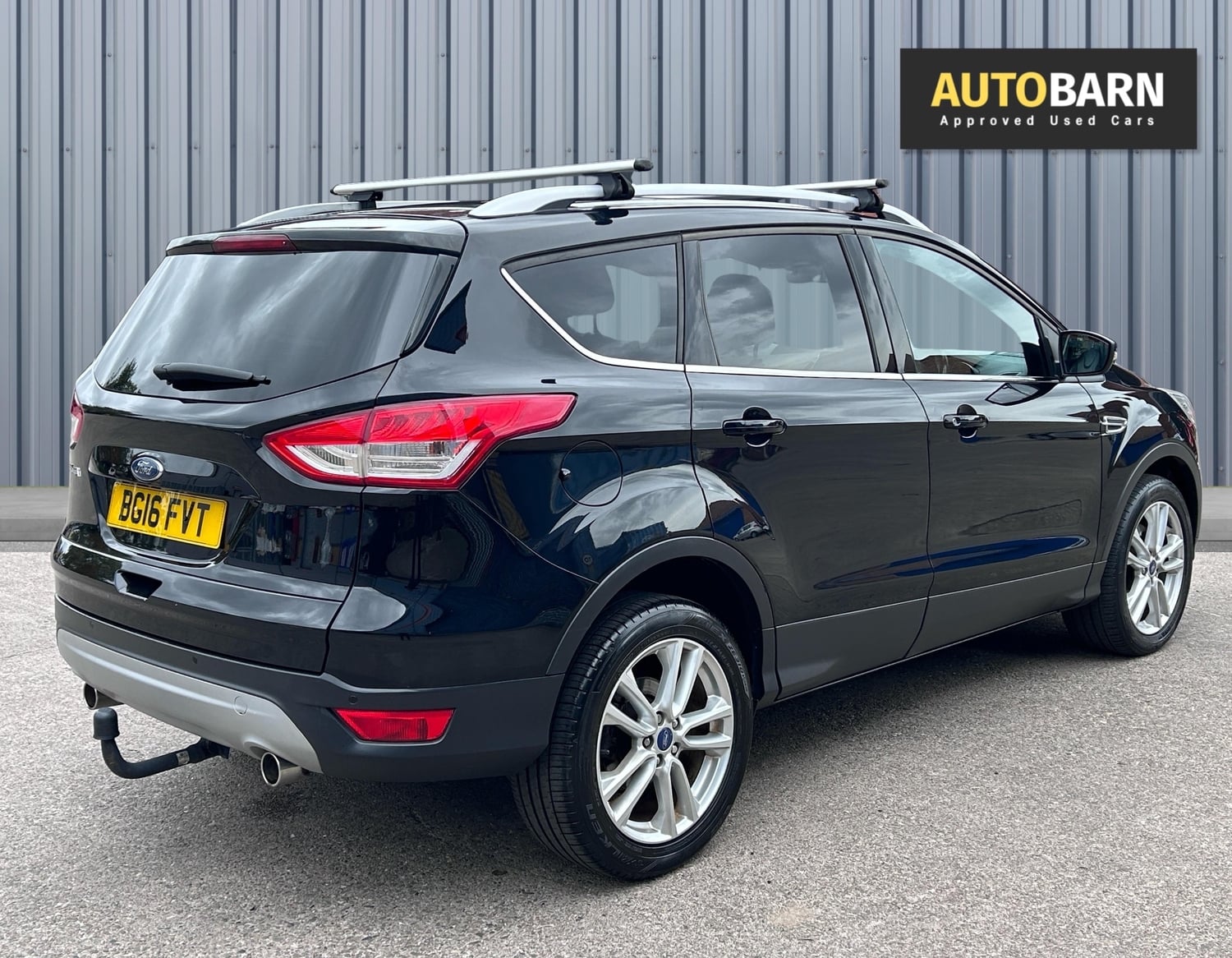 [ berth ]Ford Kuga