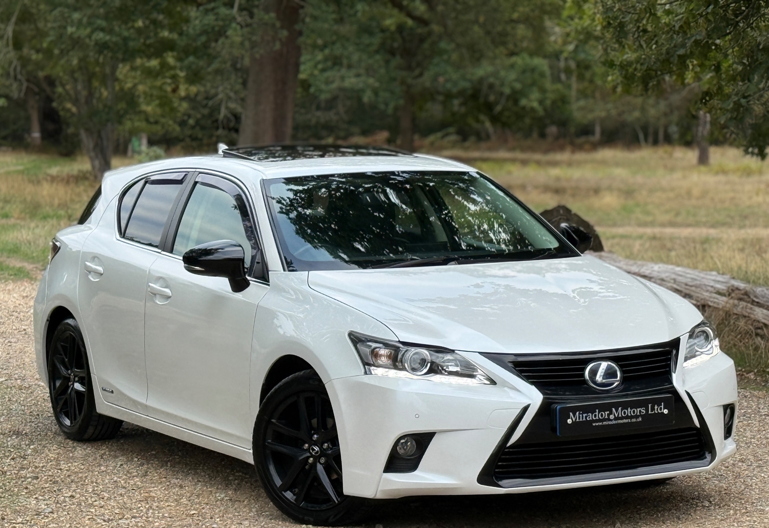 [ berth ]Lexus CT